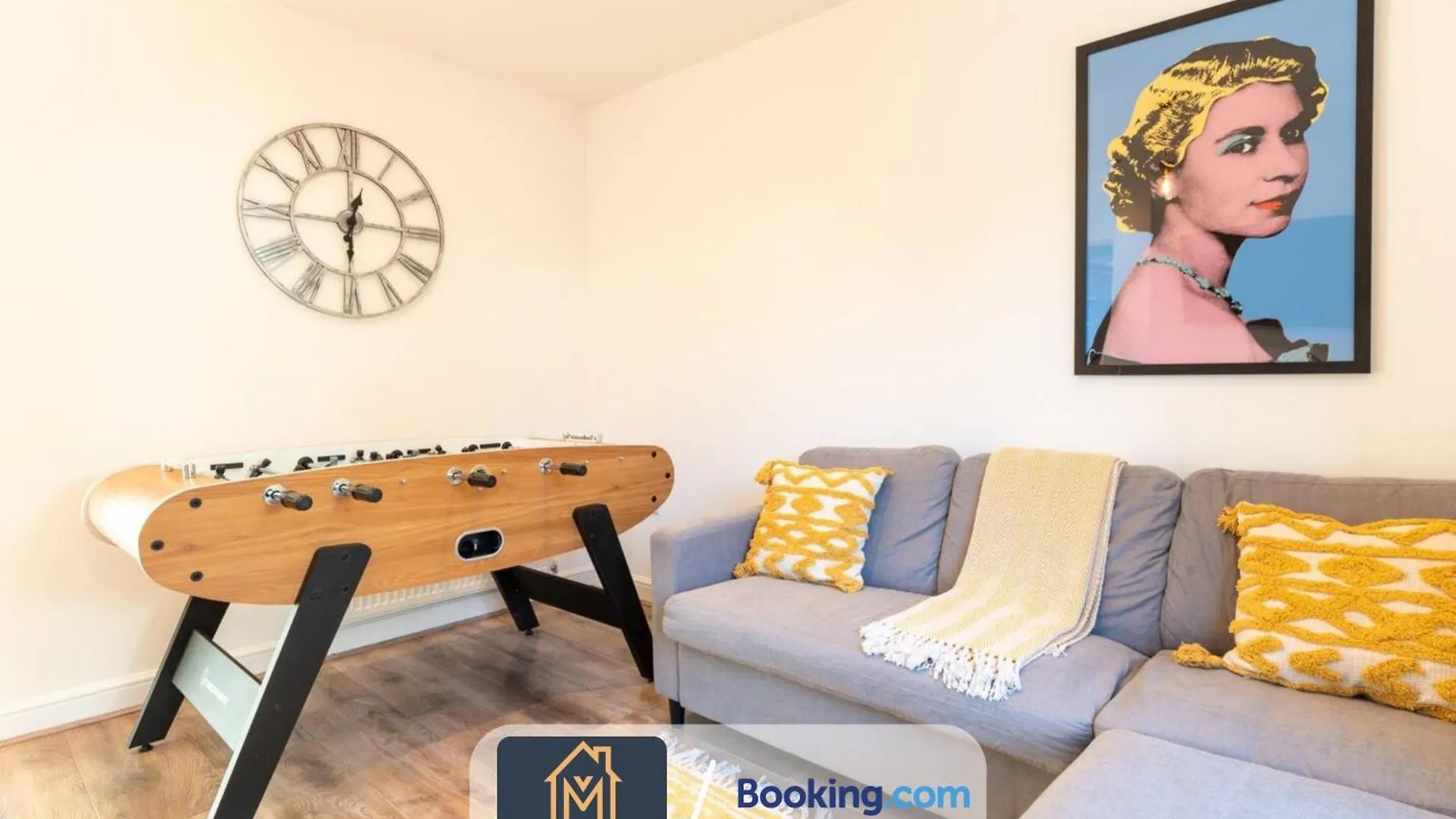 Σπίτι διακοπών Large Modern 6 Bedroom House By Movida Property Group Short Lets & Serviced Accommodation With Games Room Λιντς